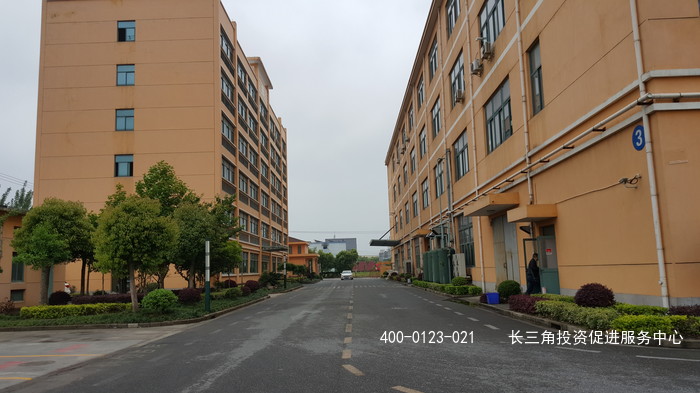 G2100 青浦区北青公路 厂房紧邻虹桥商务区 厂房出租 可注册可环评 适合各类轻工业使用