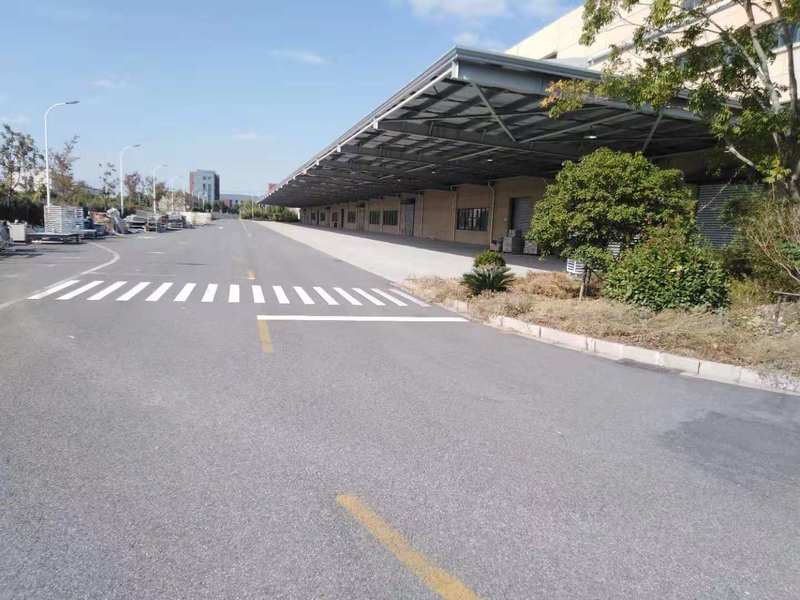 G2235 青浦北青公路外青松公路9万平方米仓库出租 可分割出租 