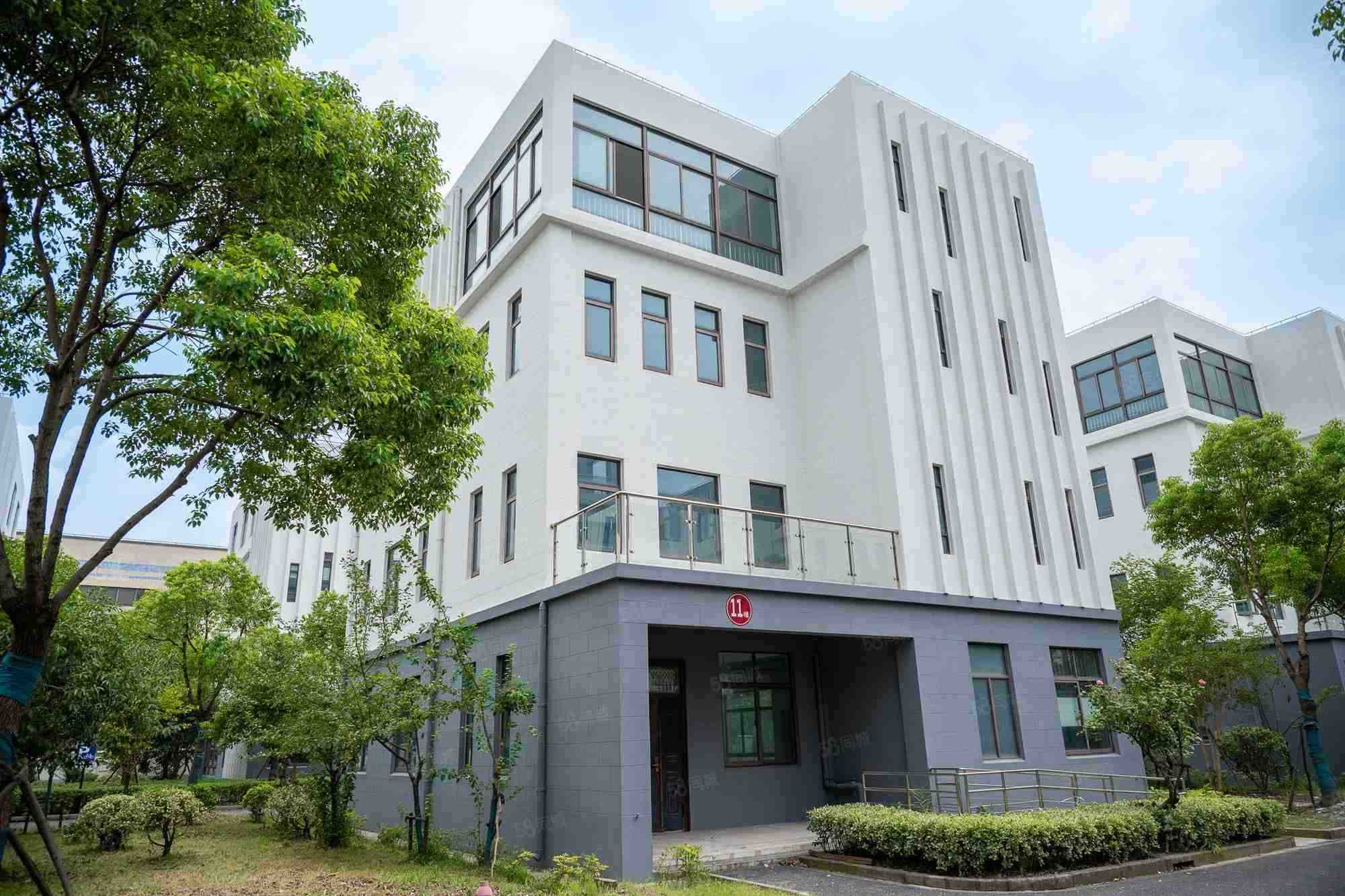 上海宝山·瑞企得总部园 独门独院独栋厂房出售 带300平院子 带车位