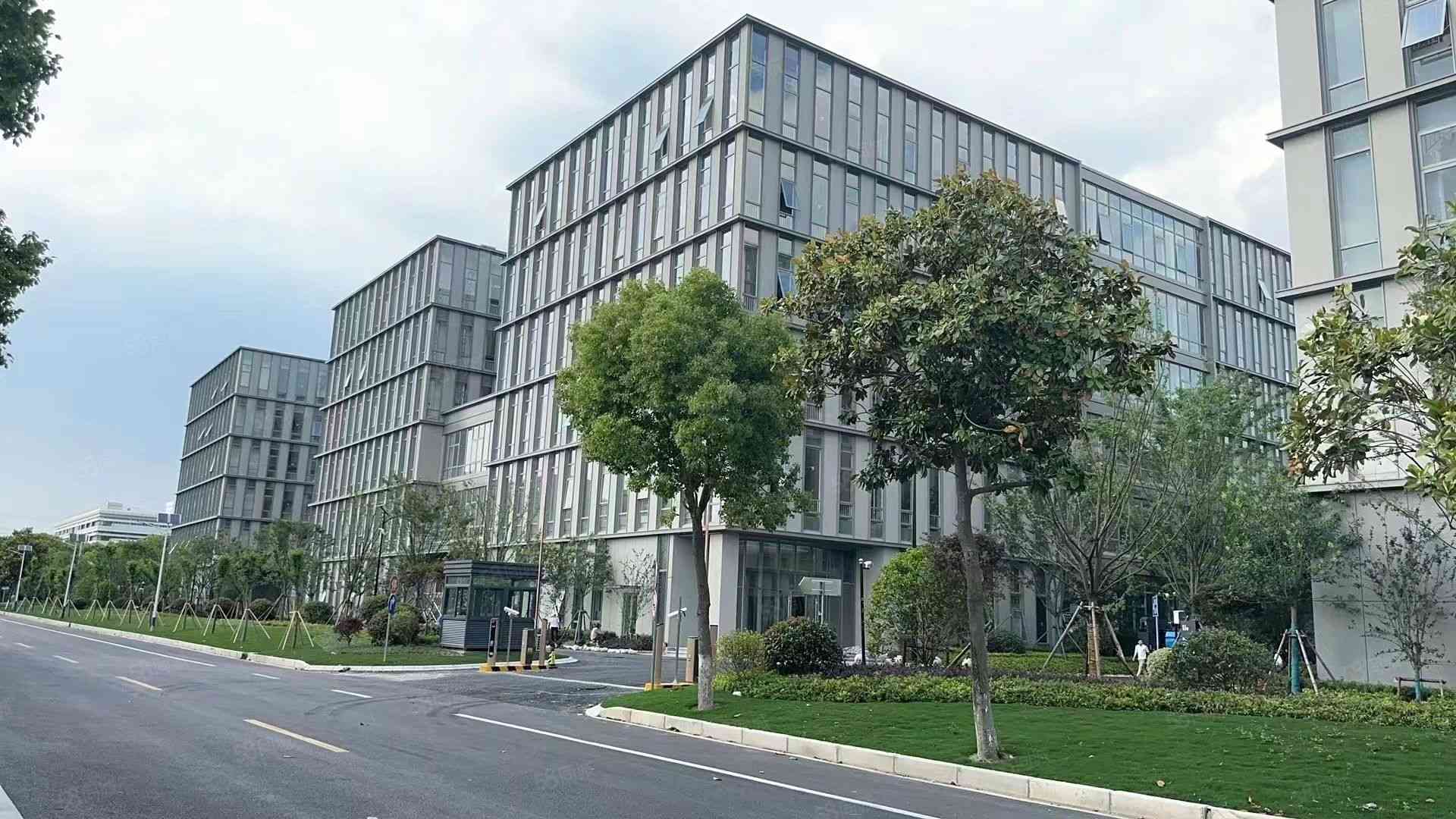 上海闵行马桥·全新50年产权独栋厂房出售 首付2成 近地铁 104地块