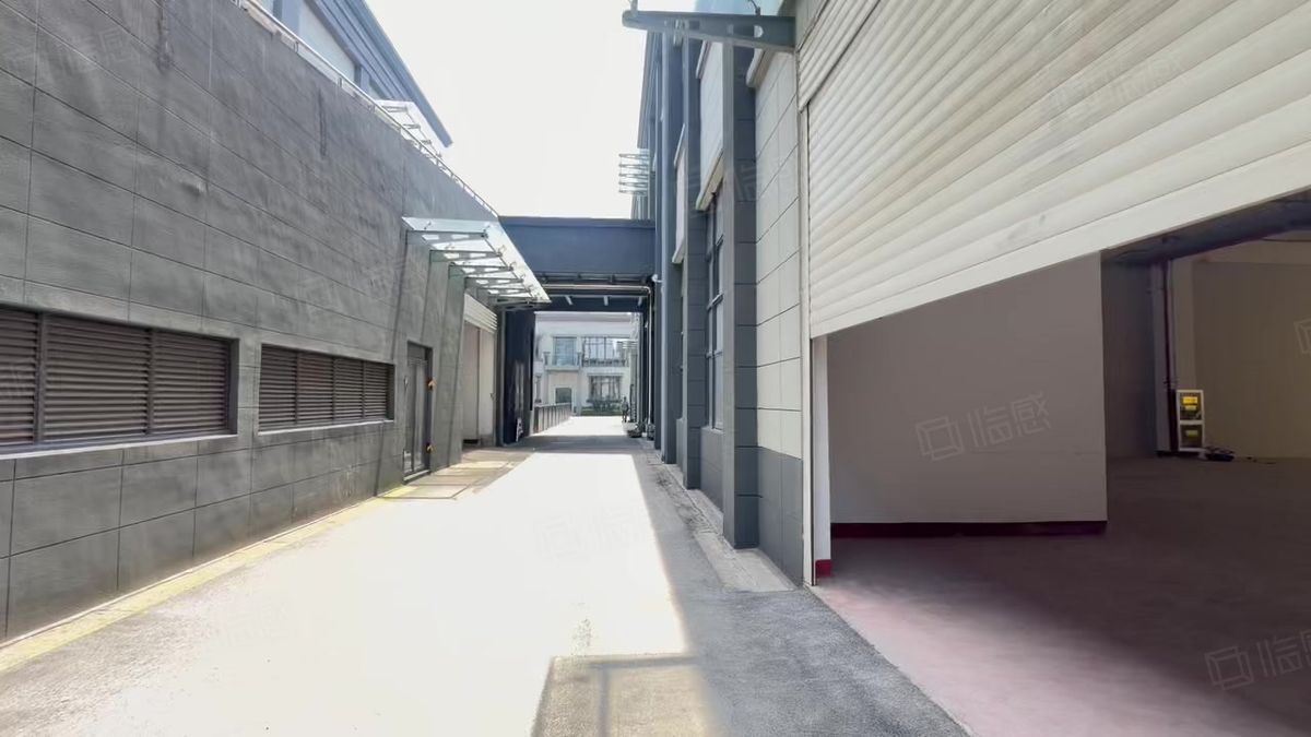 上海闵行——七莘路嘉闵高架优质标准工业园560平可分租