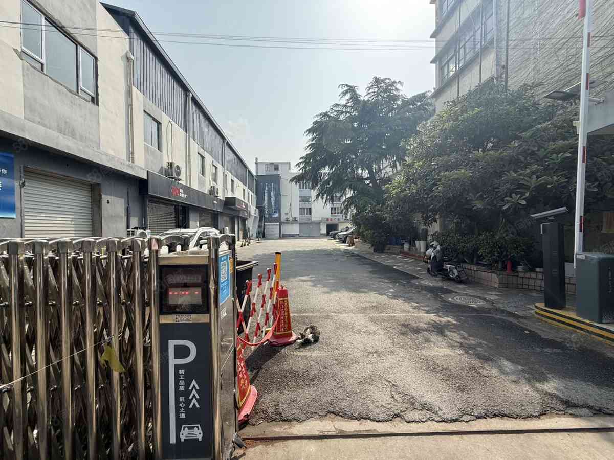 厂房实景