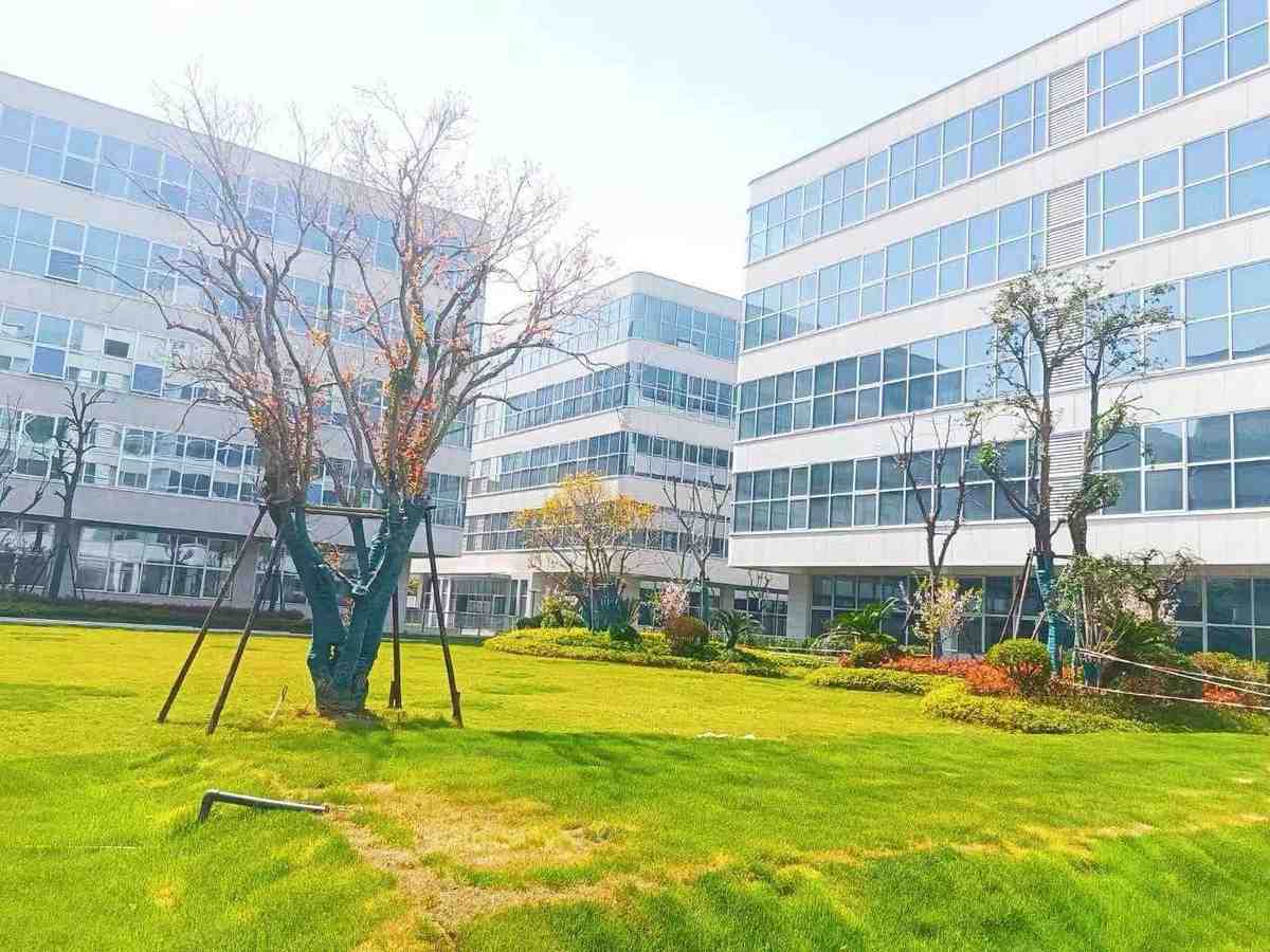 【优质】浦东新建产业园，出行便利，轨交上盖，可办环评，可拎包入住上海浦东高桥厂100000平出租多层