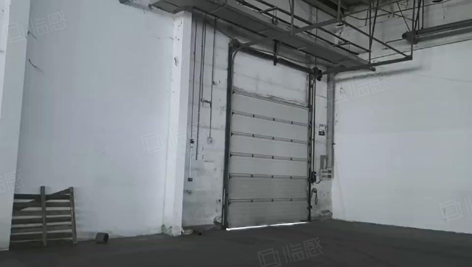 南京3号线轨交口 3100平 挑高7.8米 户型方正厂房出租单层