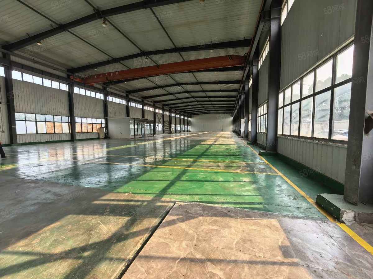 带五吨行车电力充足可谈价格南京独门独院单层轨交口，【优质】南京栖霞新港开发区2000平厂房出租仓库