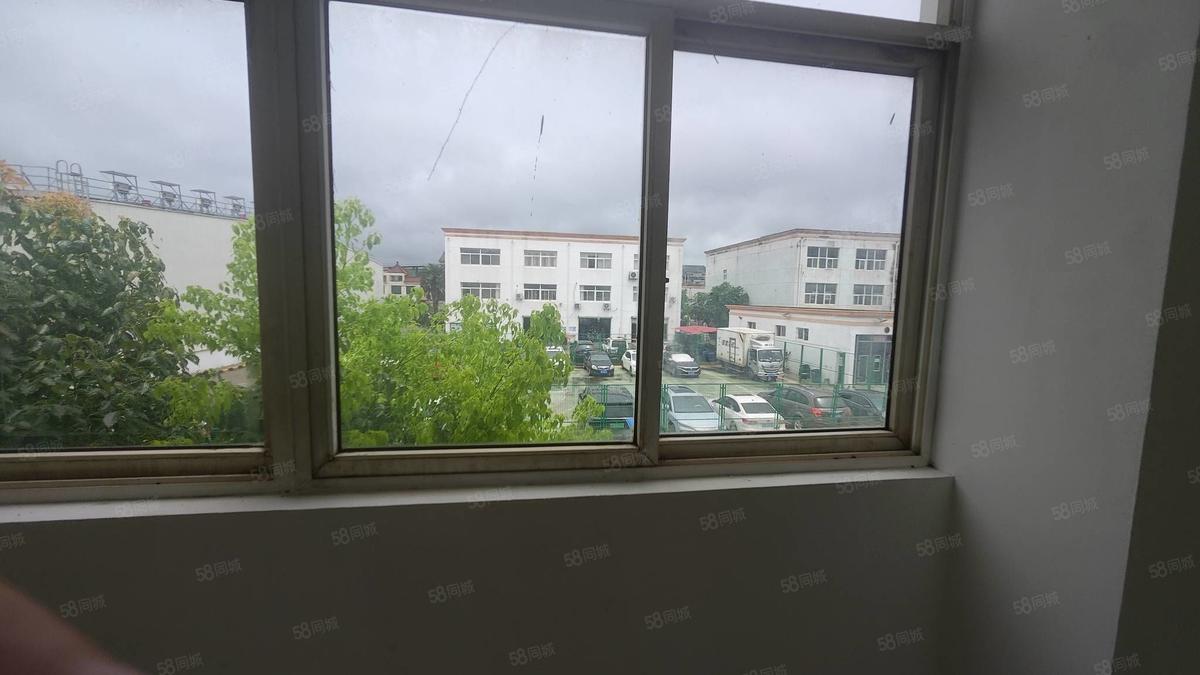 厂房实景