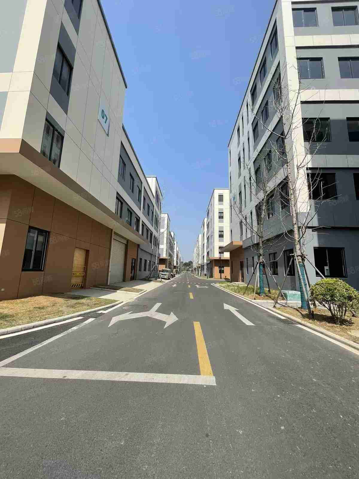 厂房实景