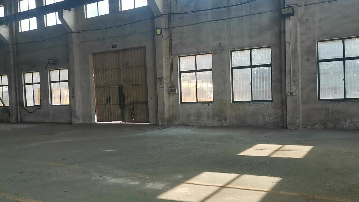南京江宁区禄口神舟路2000平米厂房出租独门独院单层可架行车轨交口