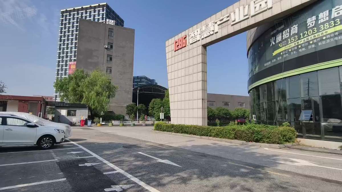 【优质】南京厂房出租1100平独门独院标准厂房单层可架行车