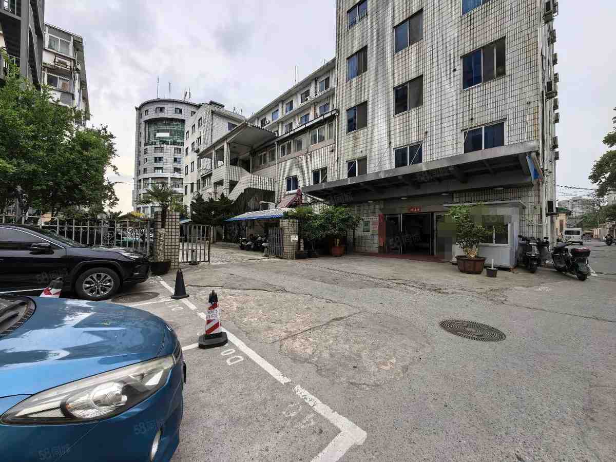 厂房实景