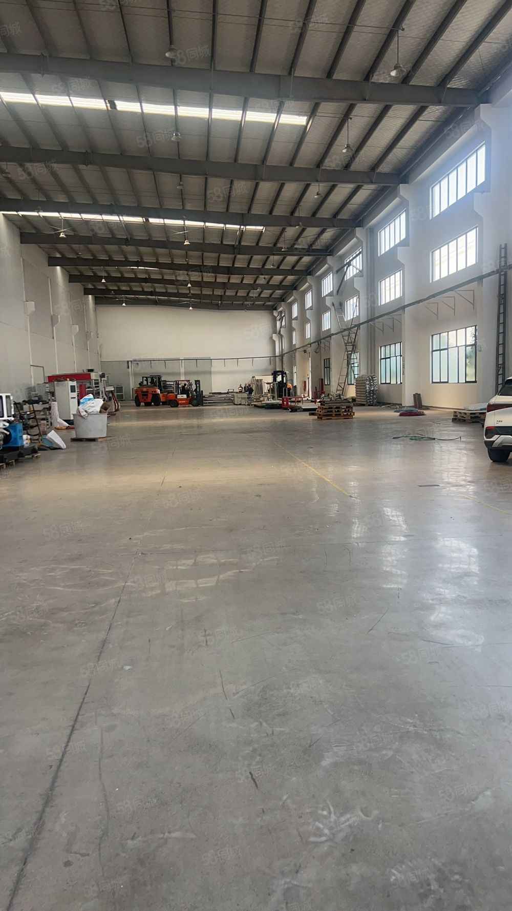 南通海安产业示范区单独2218平带行车钢化地坪环境厂房出租单层可架行车