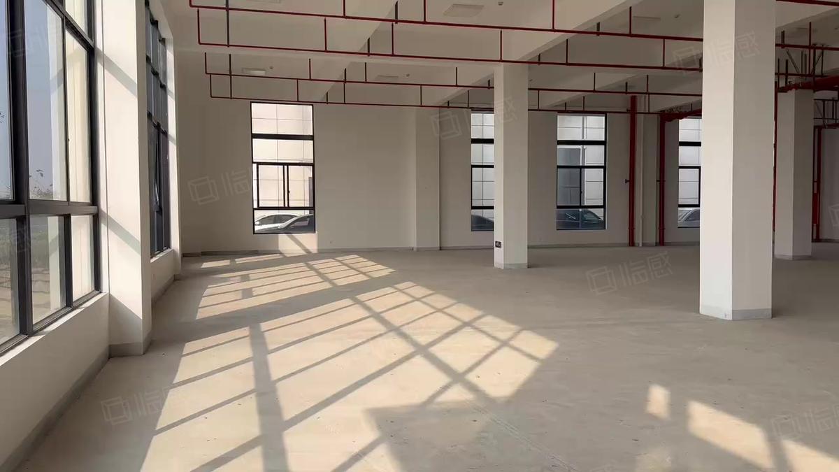 随时可看，【优质】南通小面积厂房出租，可环评，高速口环境优美870平标准厂房单层场地大