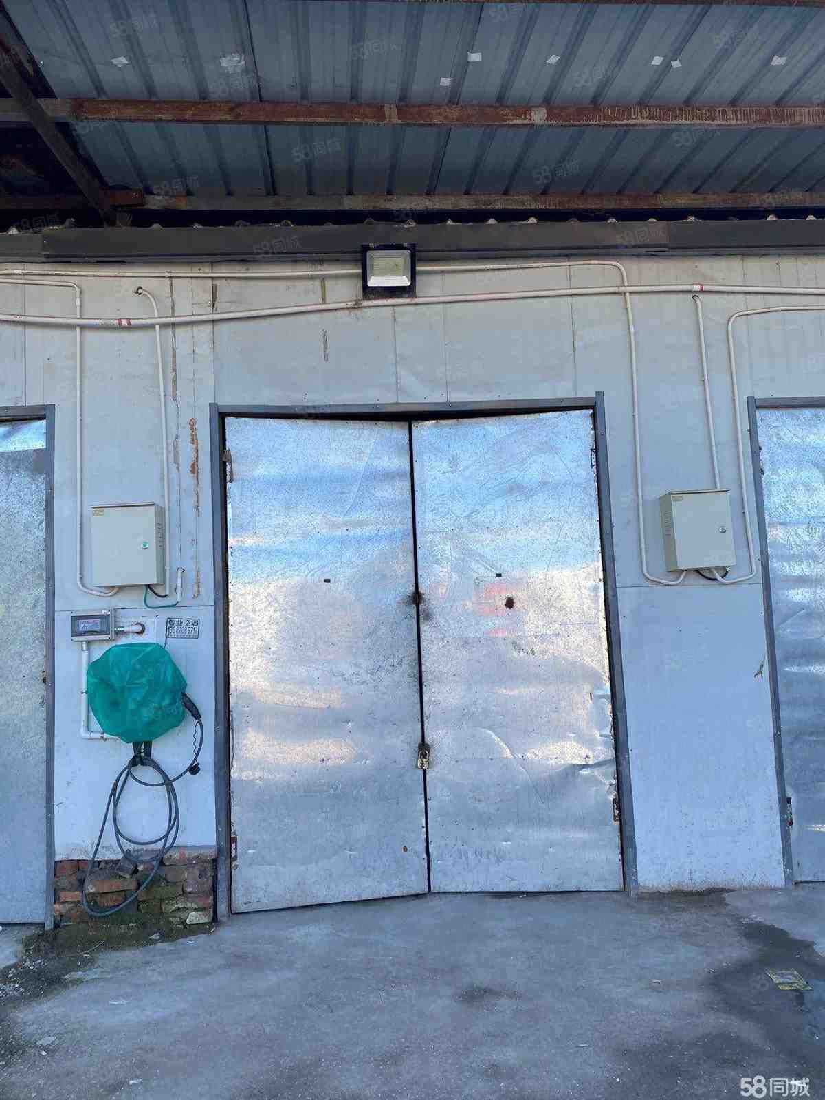 【推荐】天津赵沽里金钟河菜市场旁  独门独院 厂房出租仓库天津50平单层
