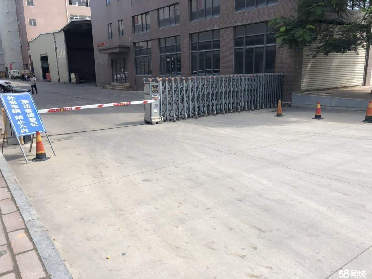 厦门轨交口，可分租厦门集美孙坂路厂房仓标准厂房单层，孙坂北路正规厂房出租2楼产权900平