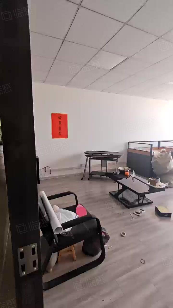 【优质】厦门10图杏林开发区带现成办公室，可办环评厦门集美杏北路厂房出租300平单层，拎包入住