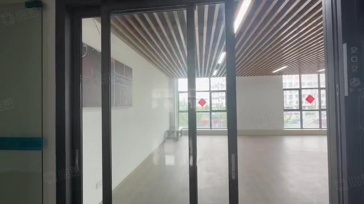 合肥包河办公厂房出租，精装交付仅剩两套合肥包河包河工168平单层，租金低