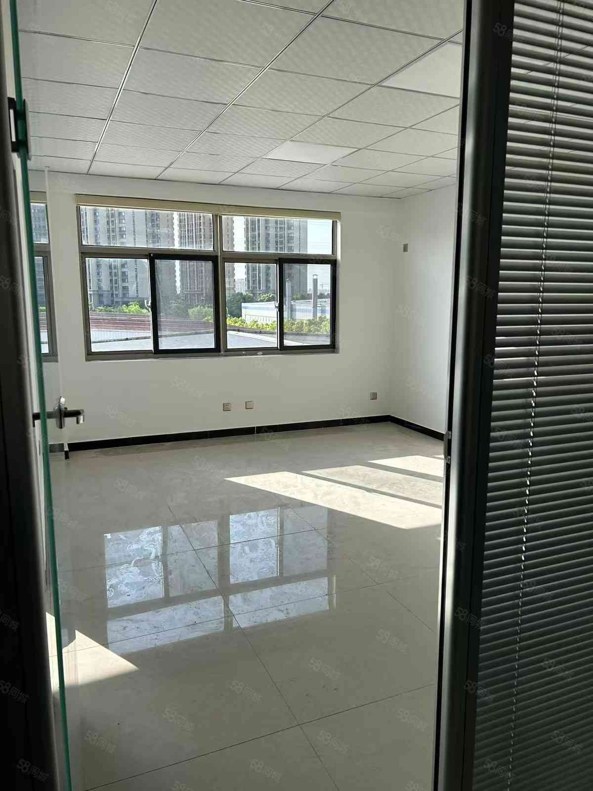 厂房实景