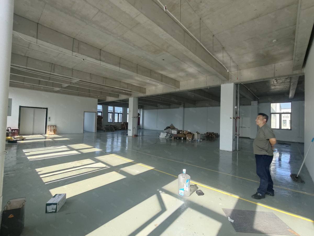 厂房实景