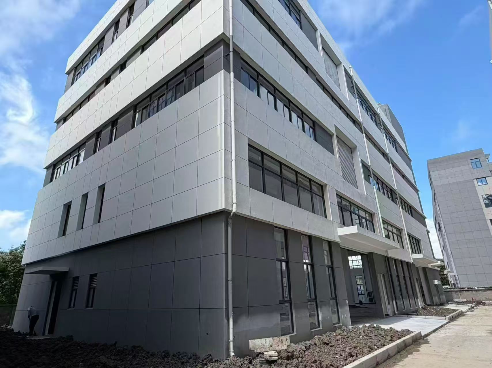 上海松江车墩104明正科技园厂房出售定制全新现房