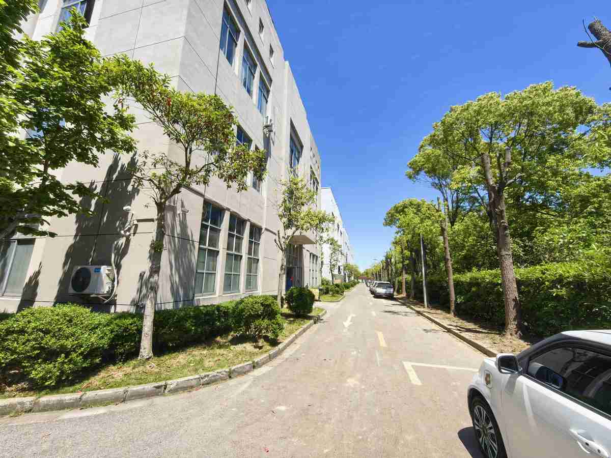 厂房实景