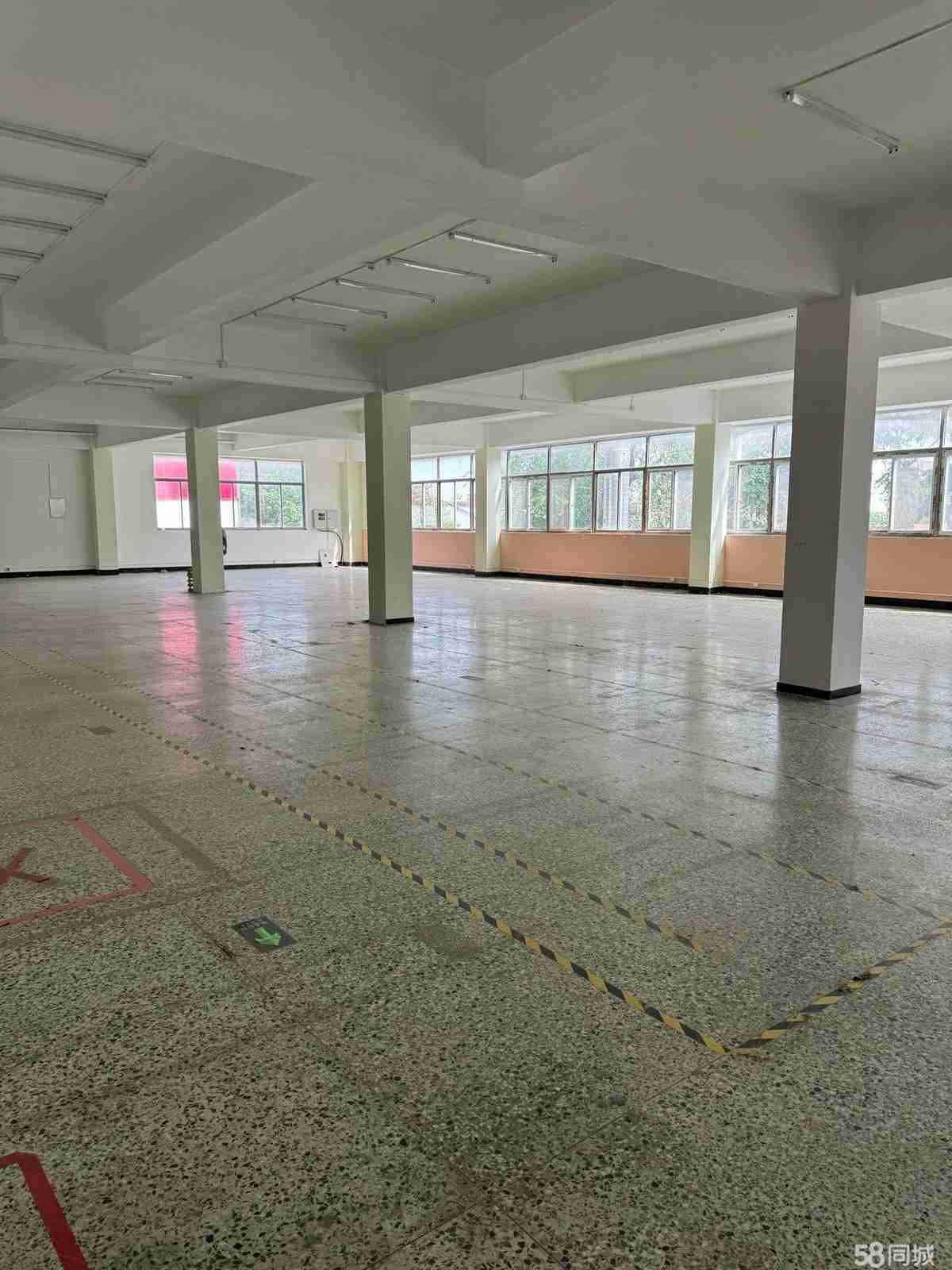 厂房实景