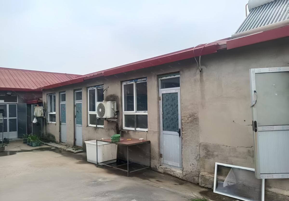 【优质】天津宁河北淮临街大院-可翻新重盖-急需用钱宁河潘810平厂房出租出售单层主干道