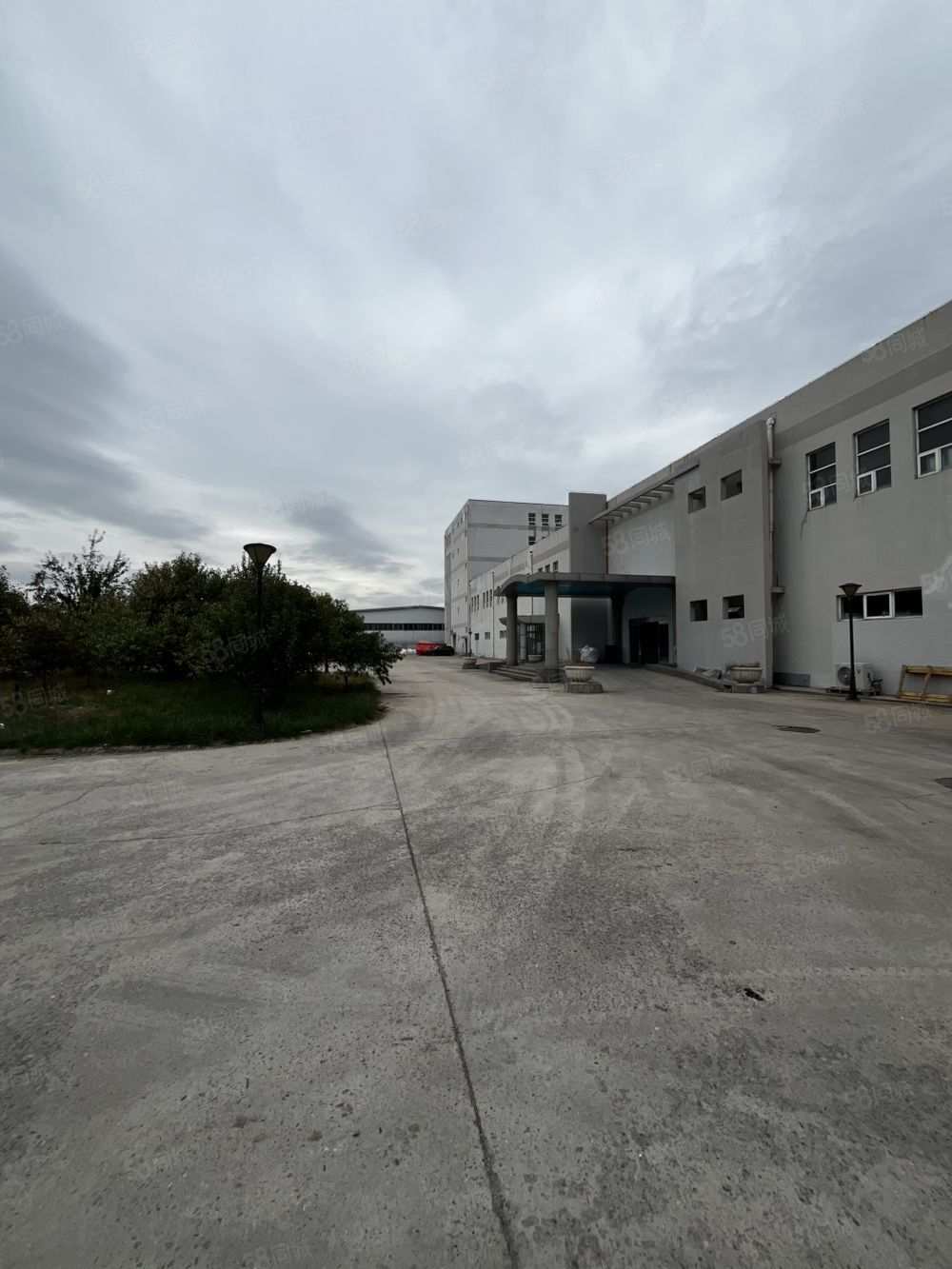 【优质】天津内整套标准多层厂房占地17.5亩价格含税津南10000平厂房出租单层