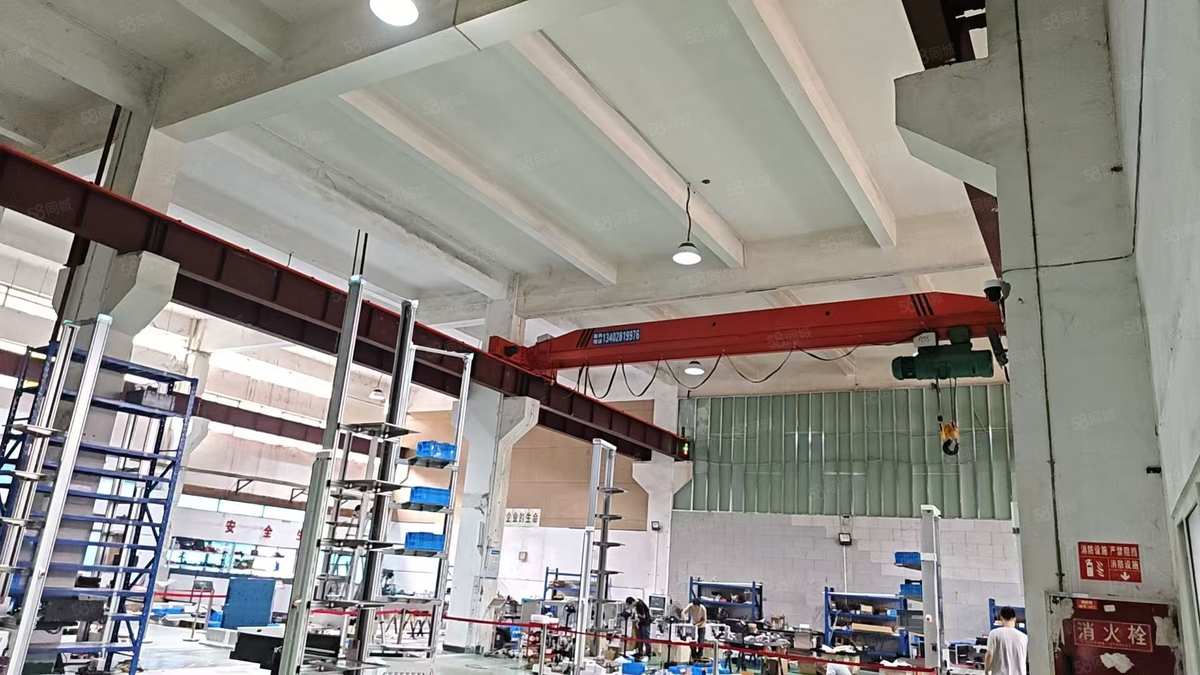 成都高新区轨交口制造厂房面积灵活价格超低厂房仓库1300平厂房出租多层