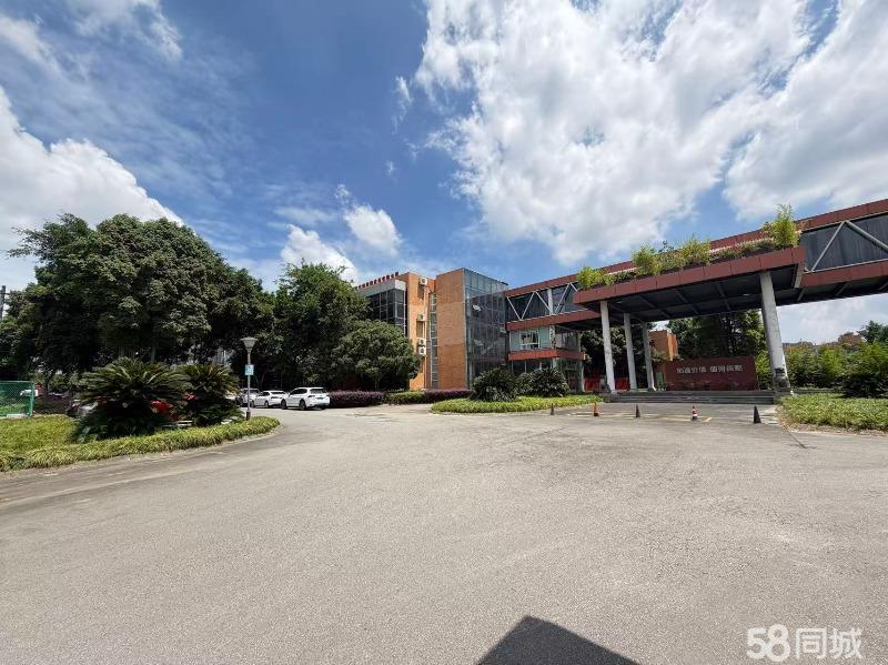 位置1100平厂房出租单层，成都郫都区房东直租标准平层大型厂房、办公楼