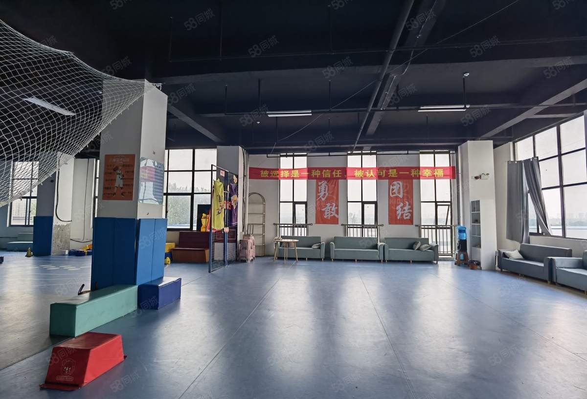 厂房实景