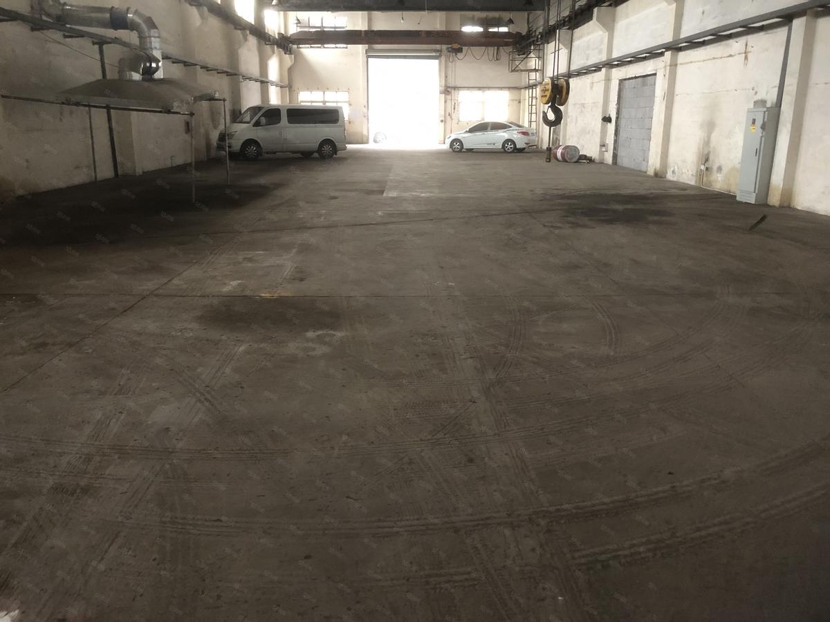 宁波石碶厂房出粗，近轻纺城海曙轻纺城厂房900平厂房出租多层，有横车