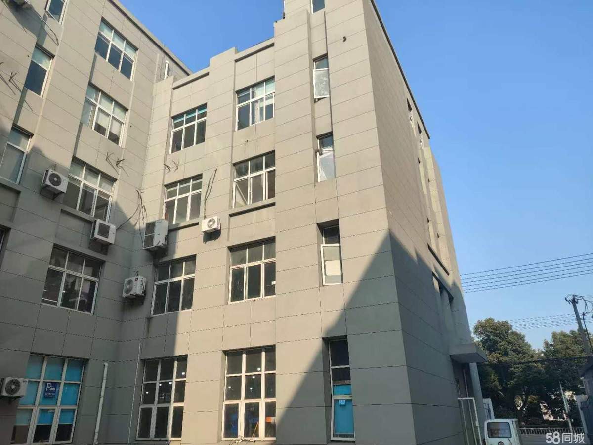 宁波高桥个人房东厂房，开发区2700平厂房出租单层，二楼三楼近高架出入口