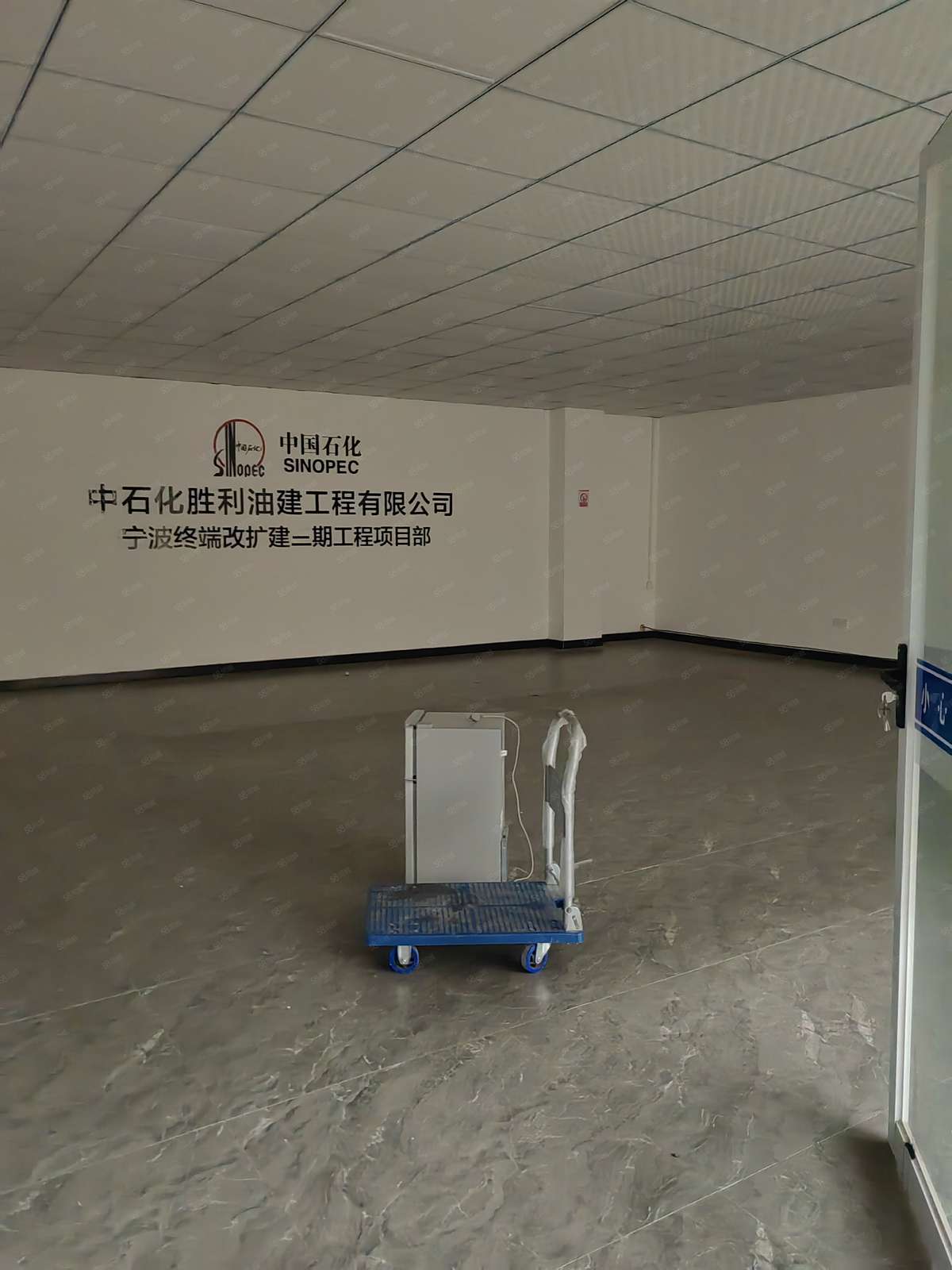 【推荐】宁波春晓公寓楼下店面（房东直租无中介费）北仑春晓820平厂房出租多层