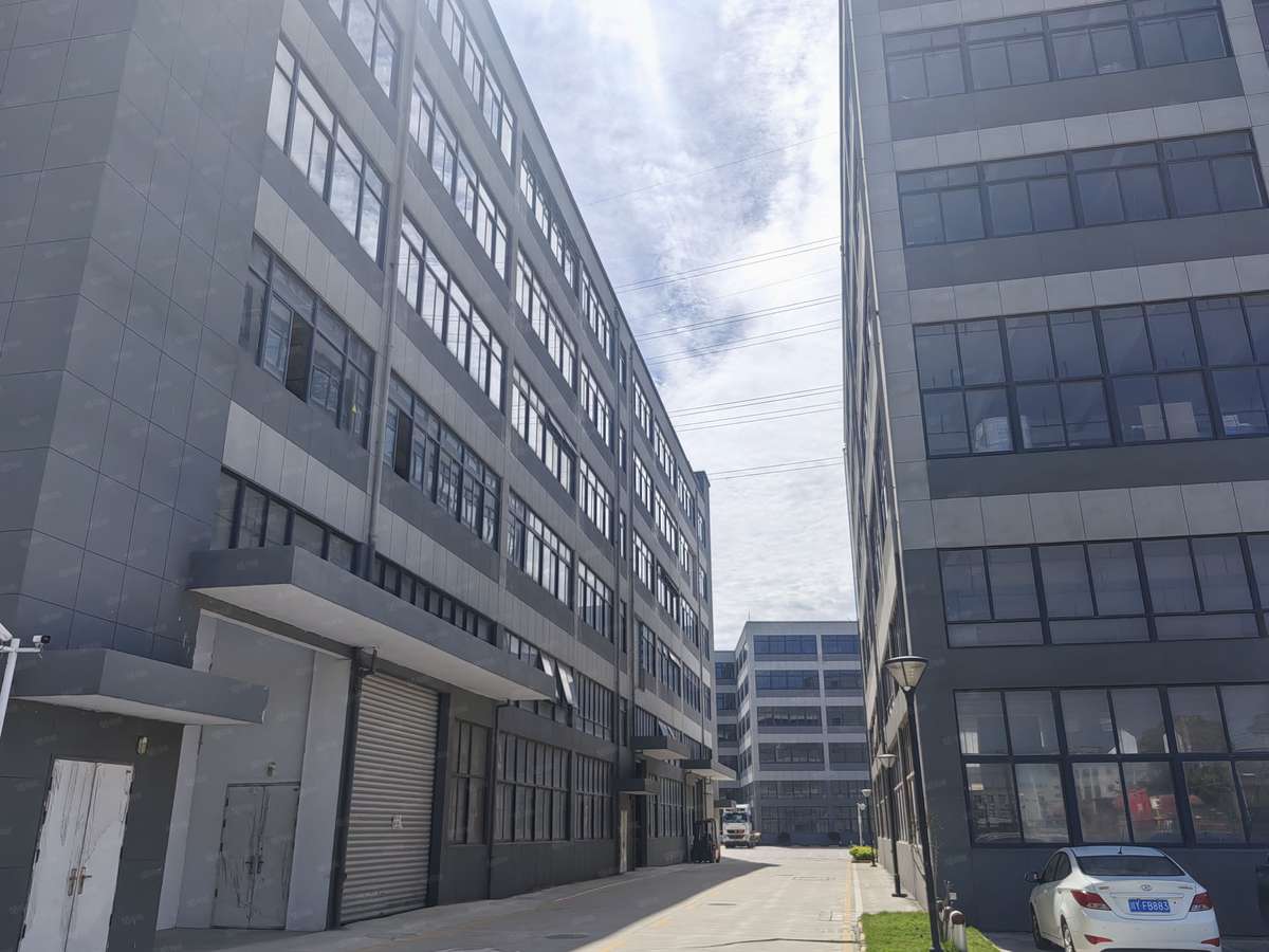 【推荐】宁波房东直租 北仑万洋众创城标准厂房北仑白峰厂房1000平厂房出租多层