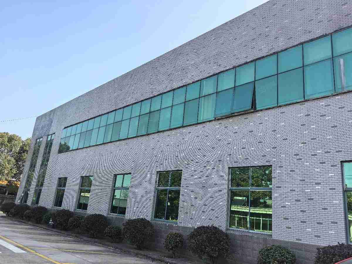 常州多层一楼行车厂房，适合各5600平厂房出租，形象佳地理位置优越