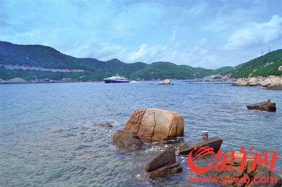东澳岛蜜月阁及滨海栈道风貌