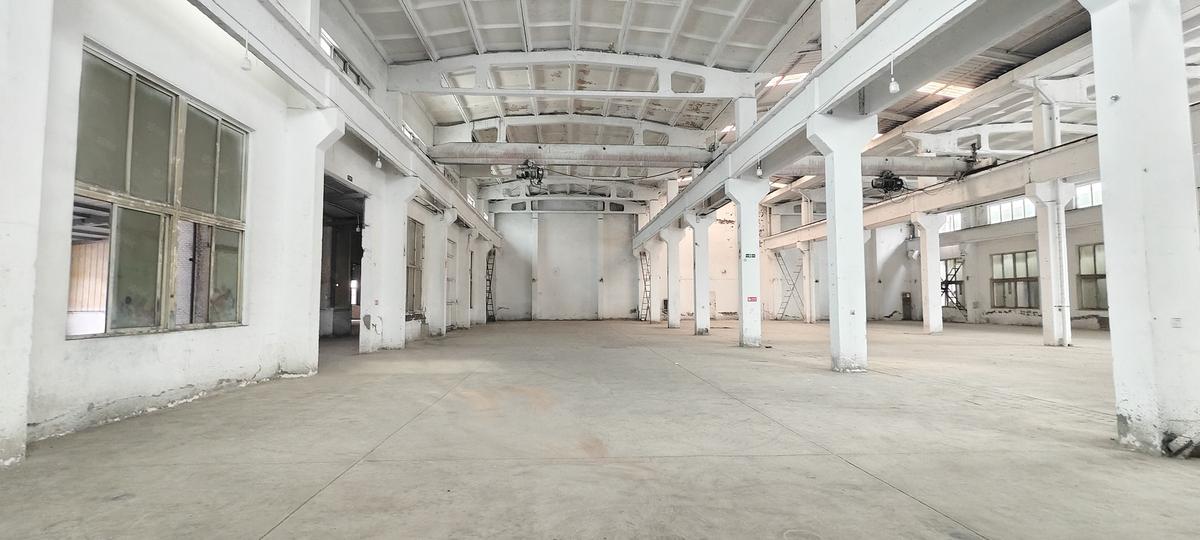 【优质】常州钟楼邹区2100平厂房仓库有3部5吨行车17厂房出租独栋标准厂房