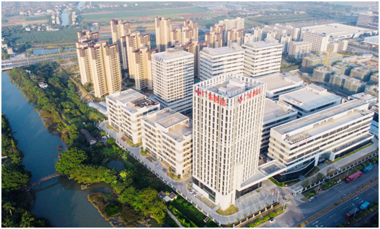 广东医谷珠海医疗产业加速基地滨水全貌