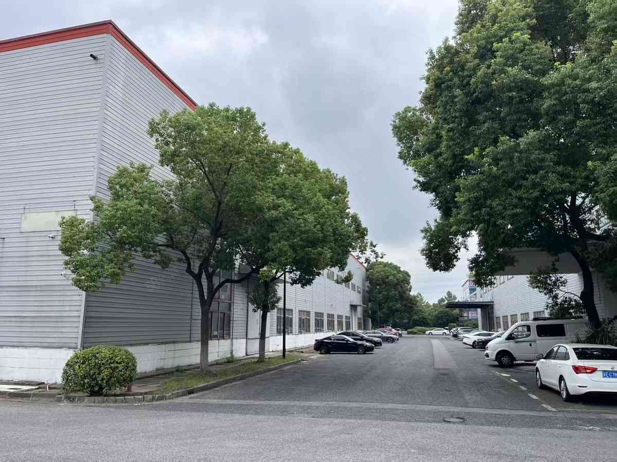 【推荐】上海新吴区旺庄独栋丙二类厂房仓库3000平带喷淋厂房出租单层