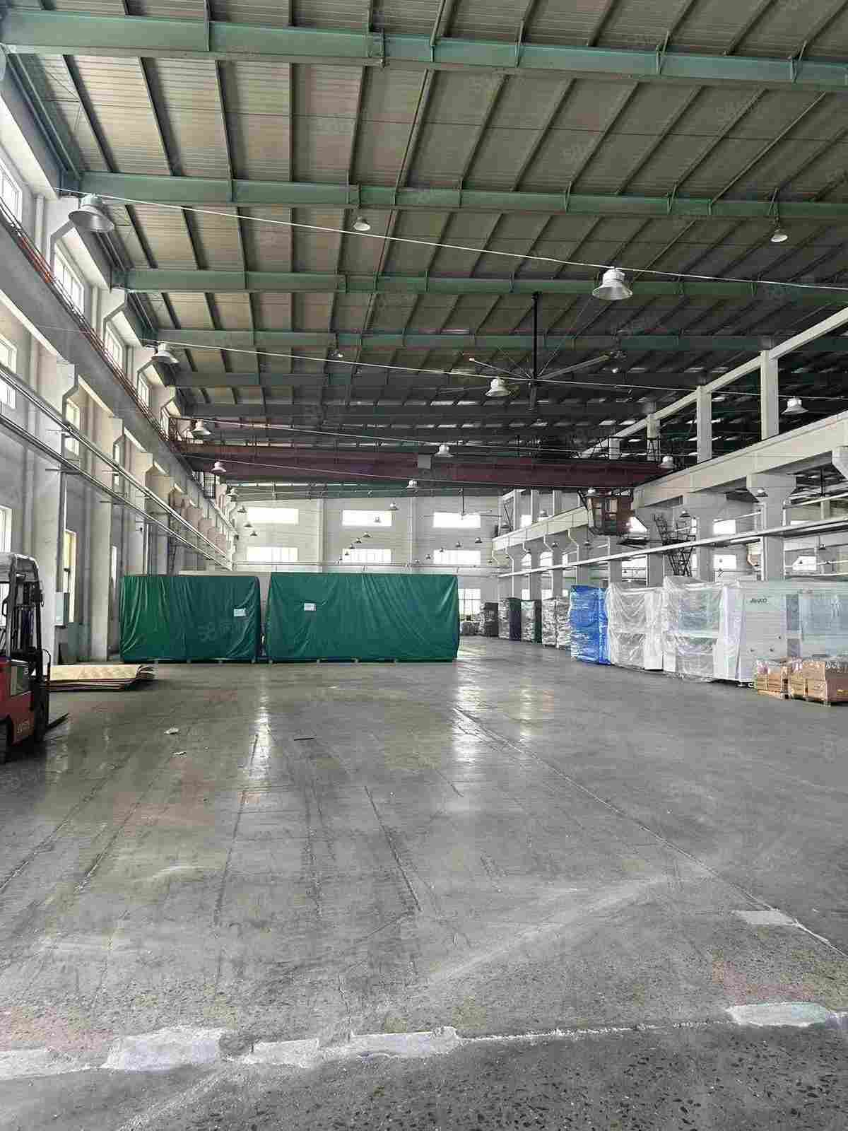 20吨行车17米大车厂房出租可环评，11000平方单层厂房