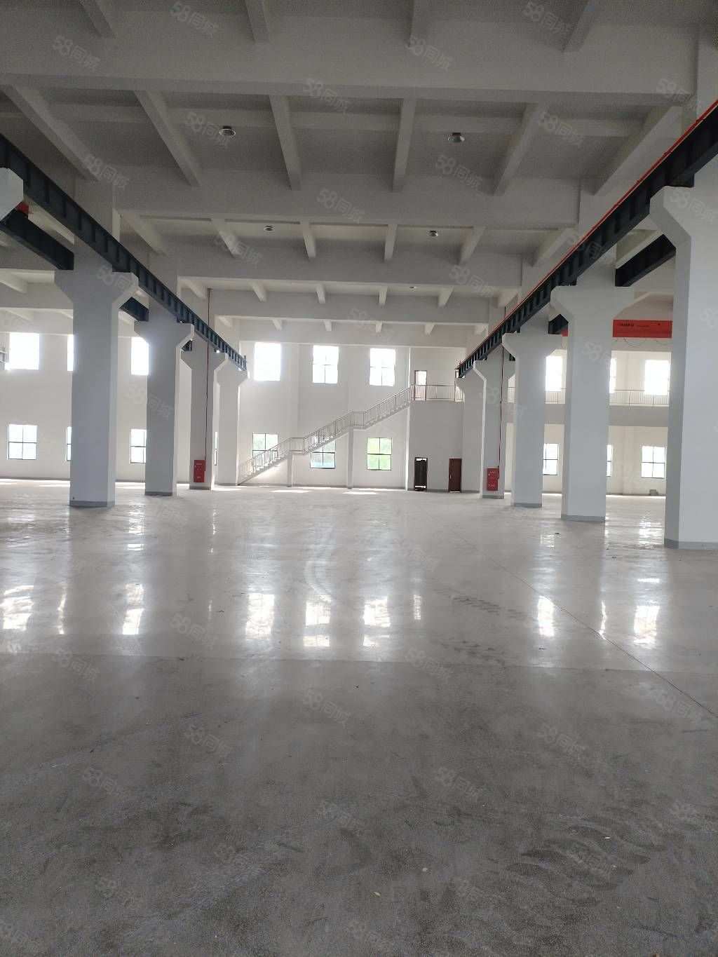 【推荐】周庄全新机械厂房2200平行车10吨形象好进厂房出租多层大车好进