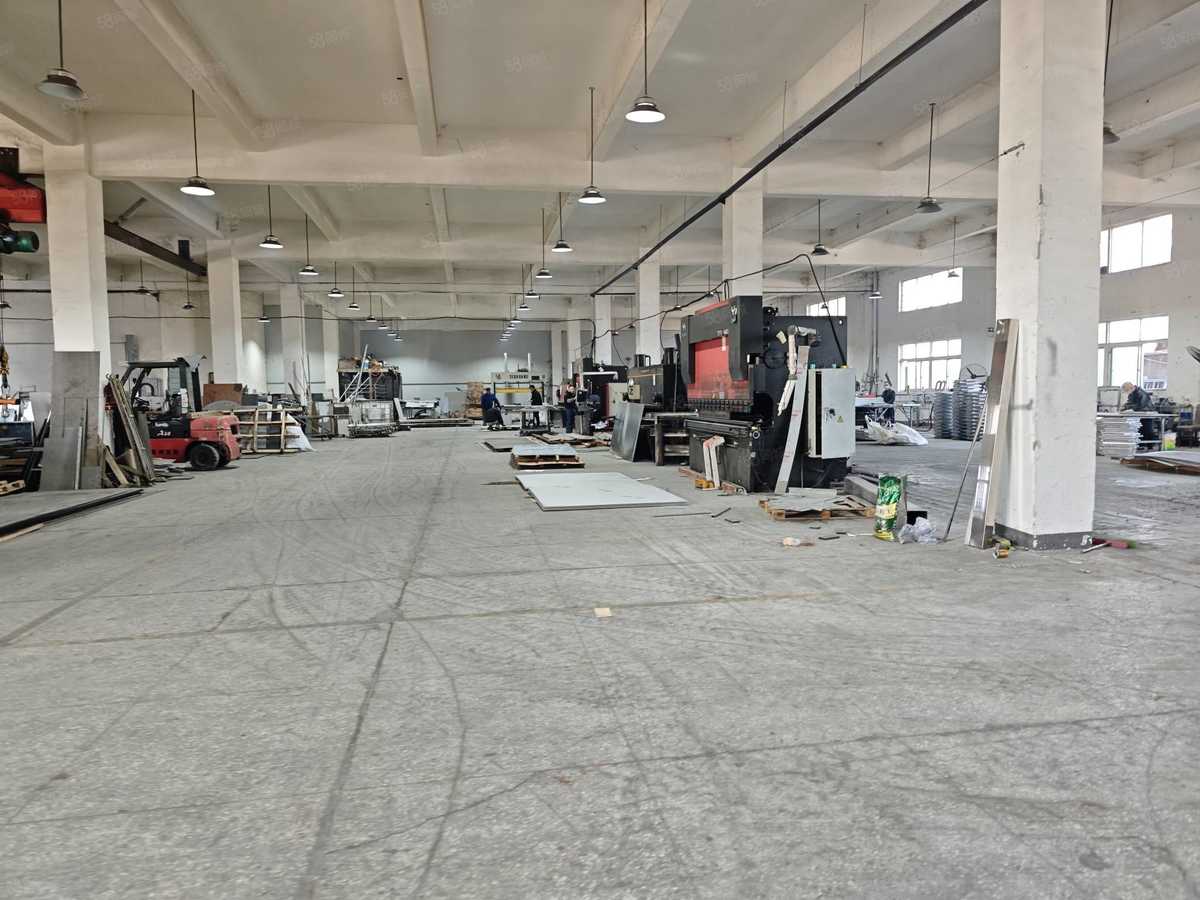 杭州临平北一楼1120方，带部分场地厂房出租多层，净高6米