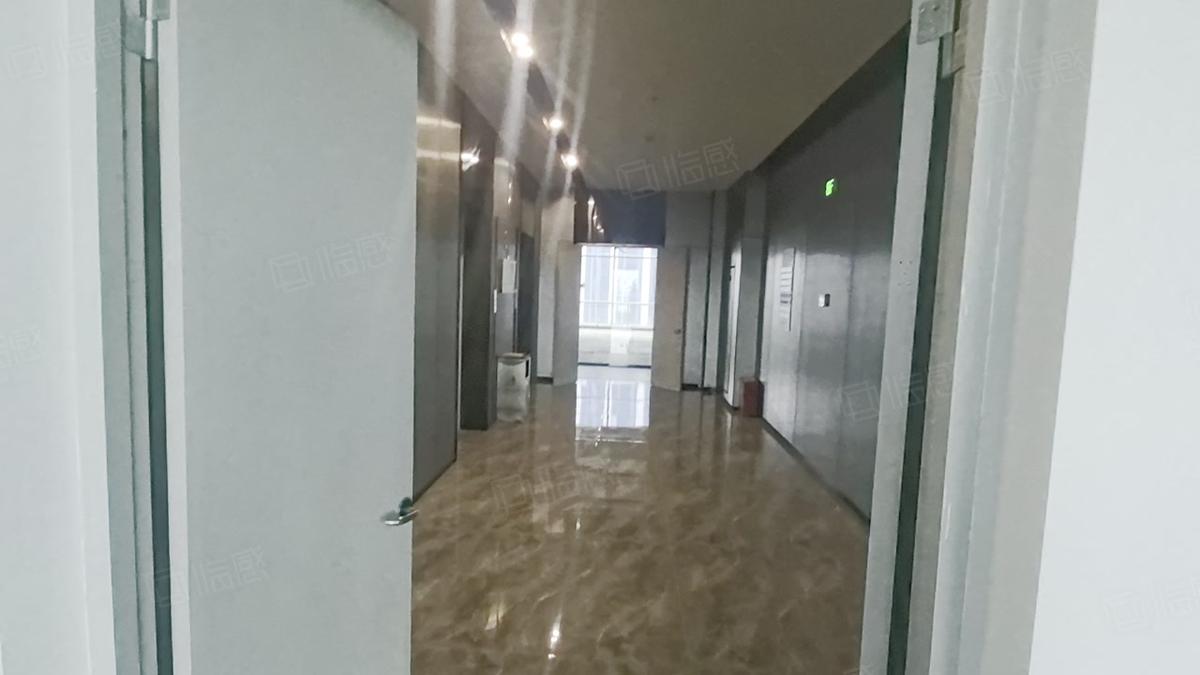 杭州享受政策补贴三年免租高架口车辆进出方便适合高1000平厂房出租多层号线