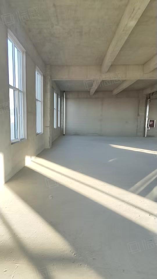 济南高架旁郭店央企开发300-2000平米历城二厂房出租多层通勤便利