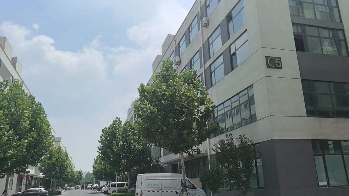 济南天桥区400平框架厂房可进出大车天然气通勤便厂房出租独门独院单层
