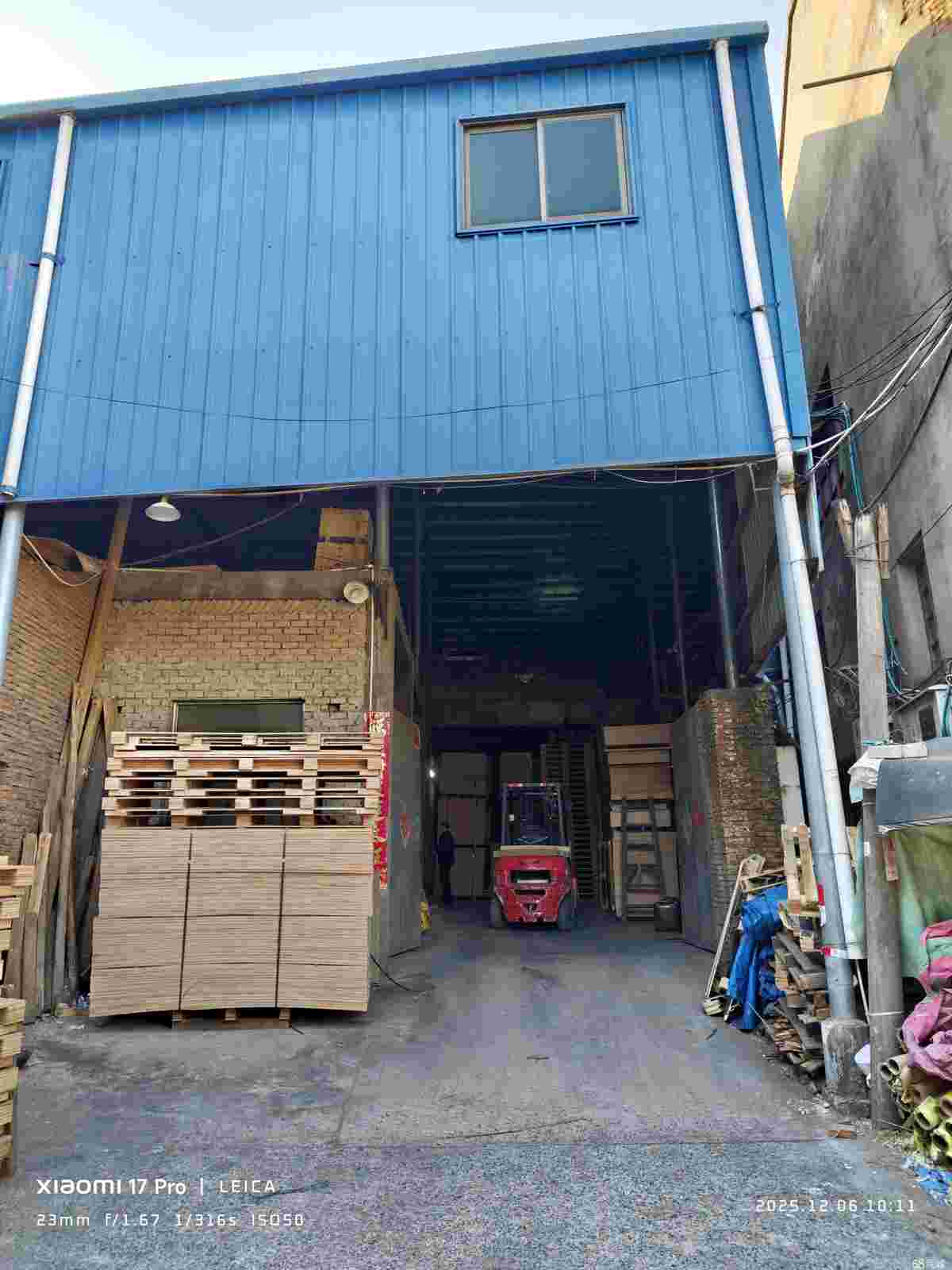 通勤便利大车可进。仓山火车1000平厂房出租单层，福州千平超高挑高厂房