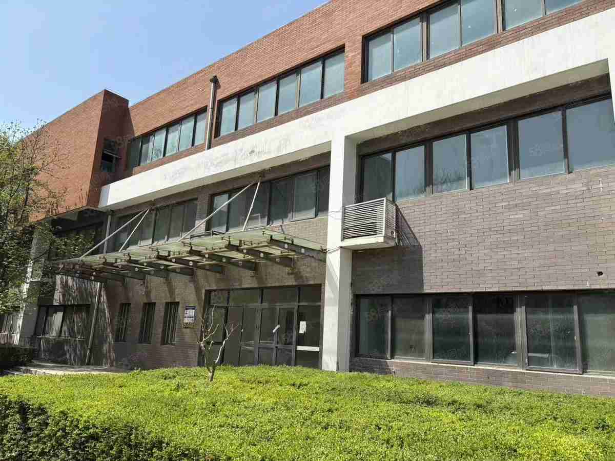 【推荐】西安国企备案 装备制造业孵化基地高陵泾渭新城厂房7000平厂房出租标准厂房单层