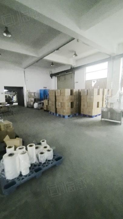 西安砖混厂房1200平，有办公，可分600，单价厂房出租双层