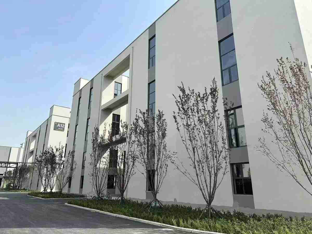 【推荐】郑州基础配套设施齐全经开区滨河新区厂房仓库土地车50000平厂房出租单层