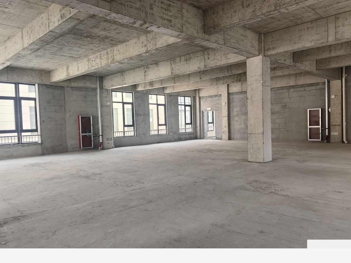 【推荐】郑州高新区 现房 临街 展示面好 价格可谈 随时450平厂房出租独栋单层